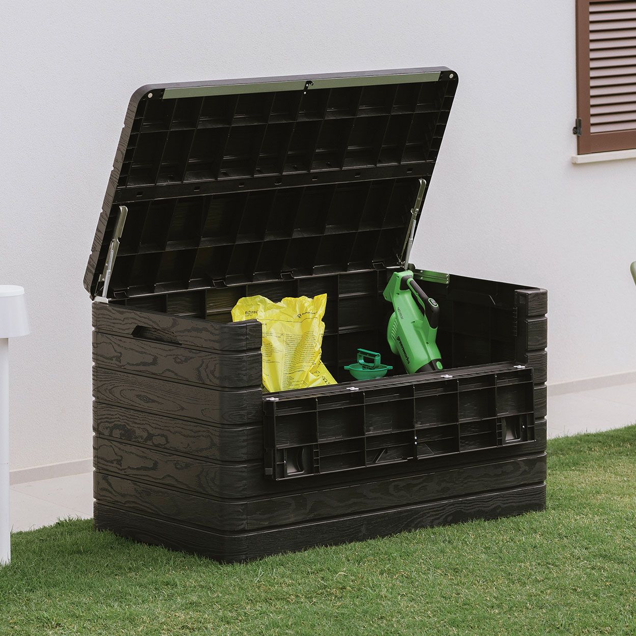 Toomax Dolomiti XXL 970L Garden Storage Deck Box - Anthracite Grey Woodgrain - Image 5